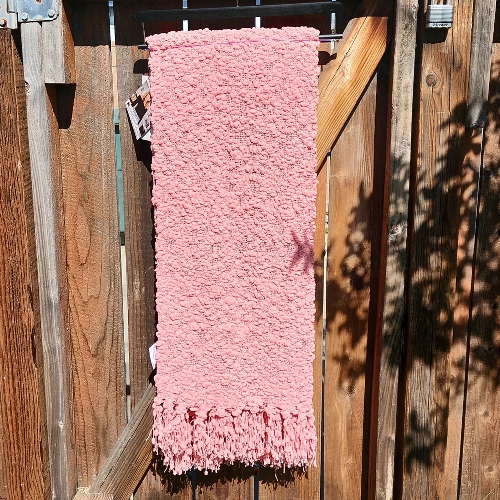 New Wendy Bellisimo Throw in Peachy Mauve Pink